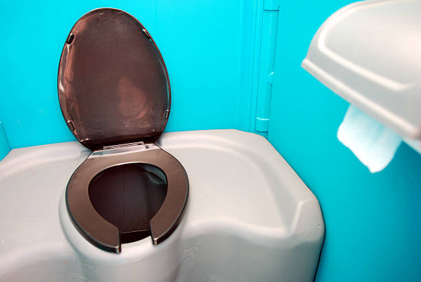 Best Porta potty rental near me  in Rialto, CA