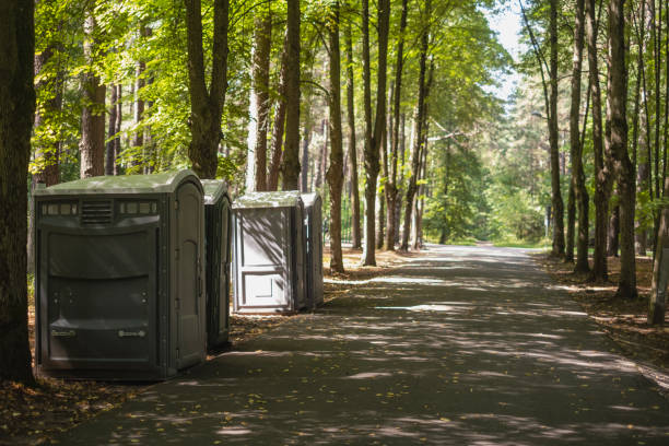 Porta potty delivery and setup in Rialto, CA