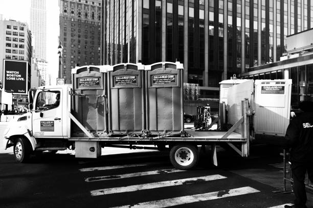 Best Emergency porta potty rental  in Rialto, CA